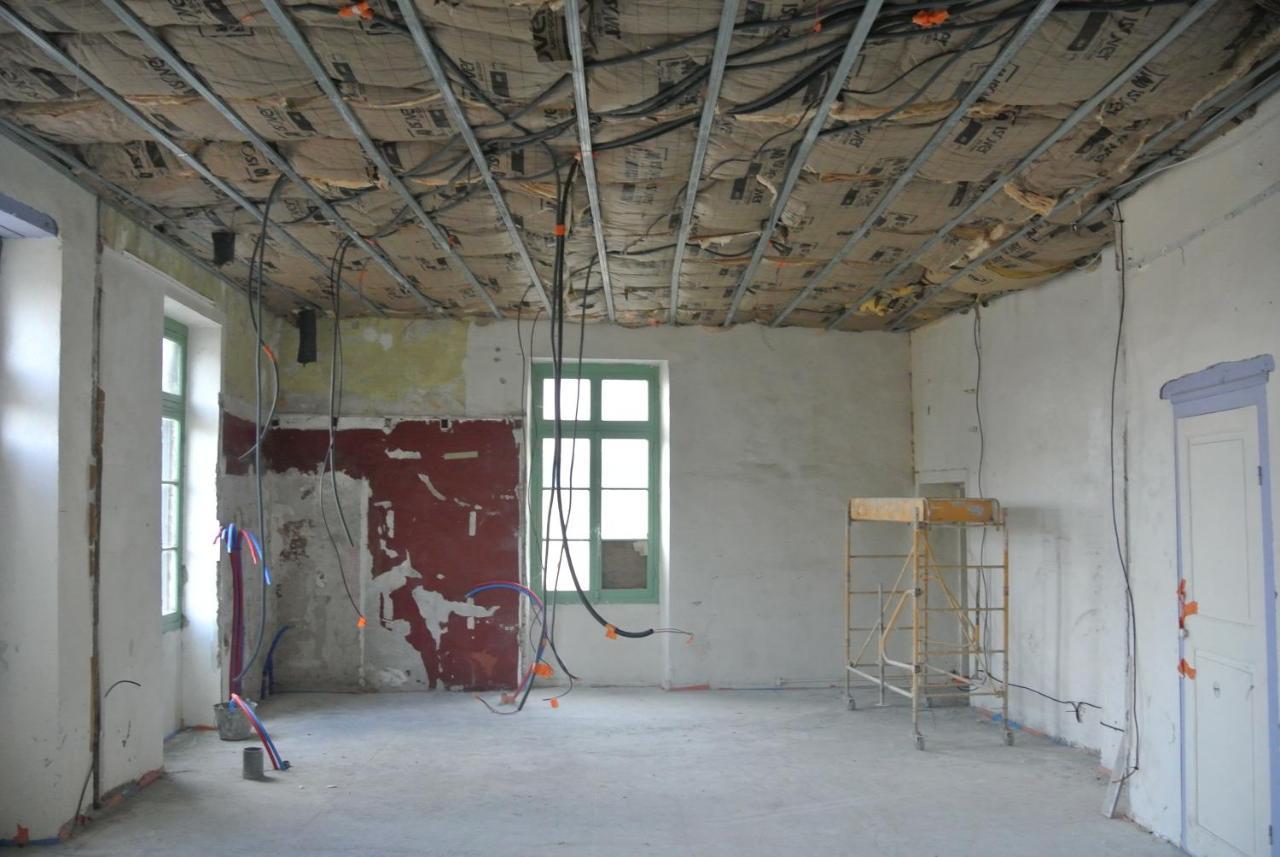 Appartement Spacieux Et Confortable La Roche-de-Glun Екстер'єр фото